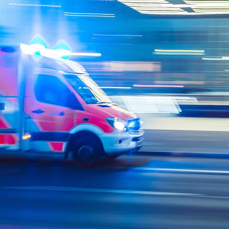 pflegix-magazin-bei-einem-herzinfarkt-symptome-erkennen-und-leben-retten